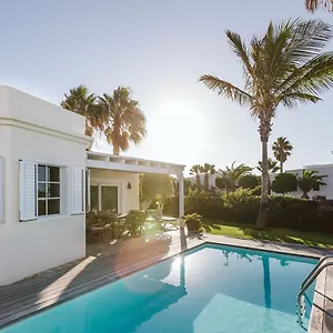 https://villa-el-despertar.puertodelcarmen-hotels.org