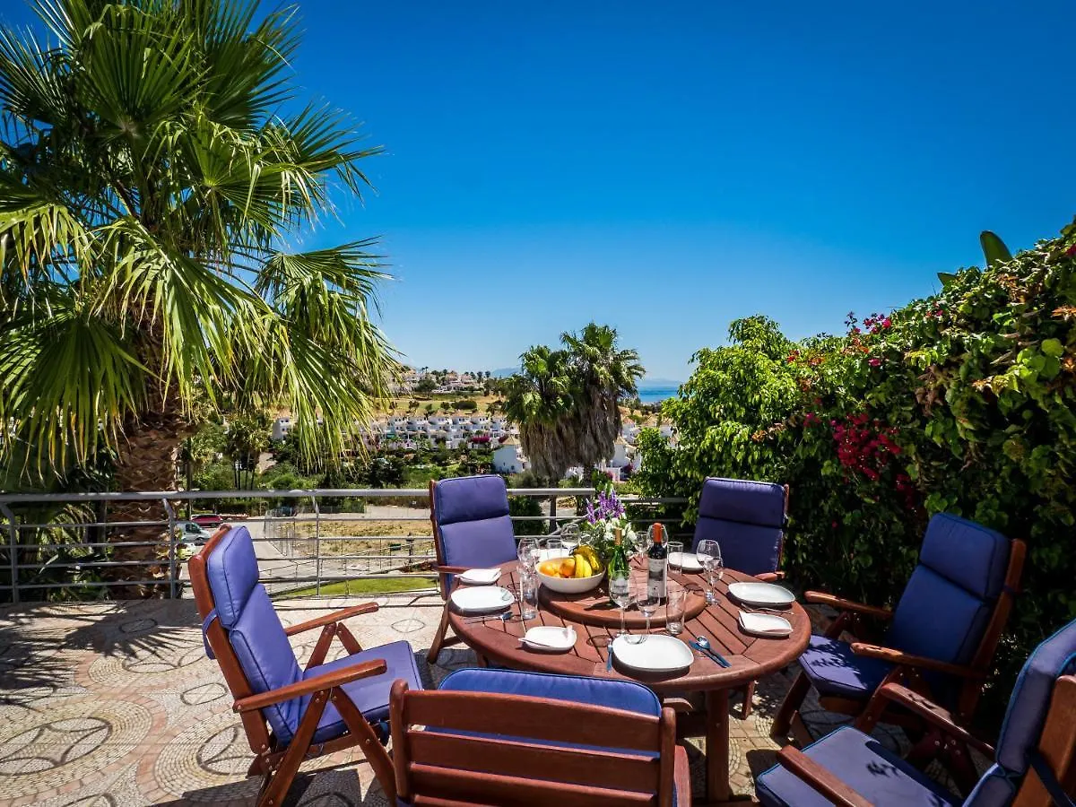 Villa Rosa luxury private large Villa to rent Manilva España