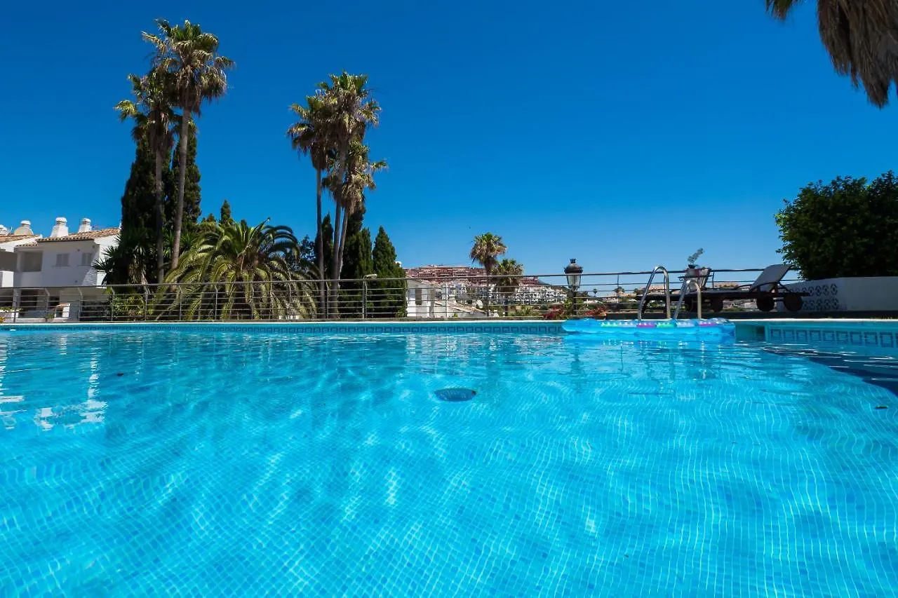 Villa Rosa luxury private large Villa to rent Manilva